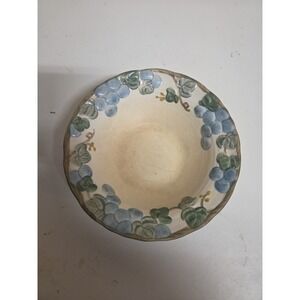 Vintage Metlox Poppytrail Sculptured 7 1/2 Inch‎  Grape bowl.